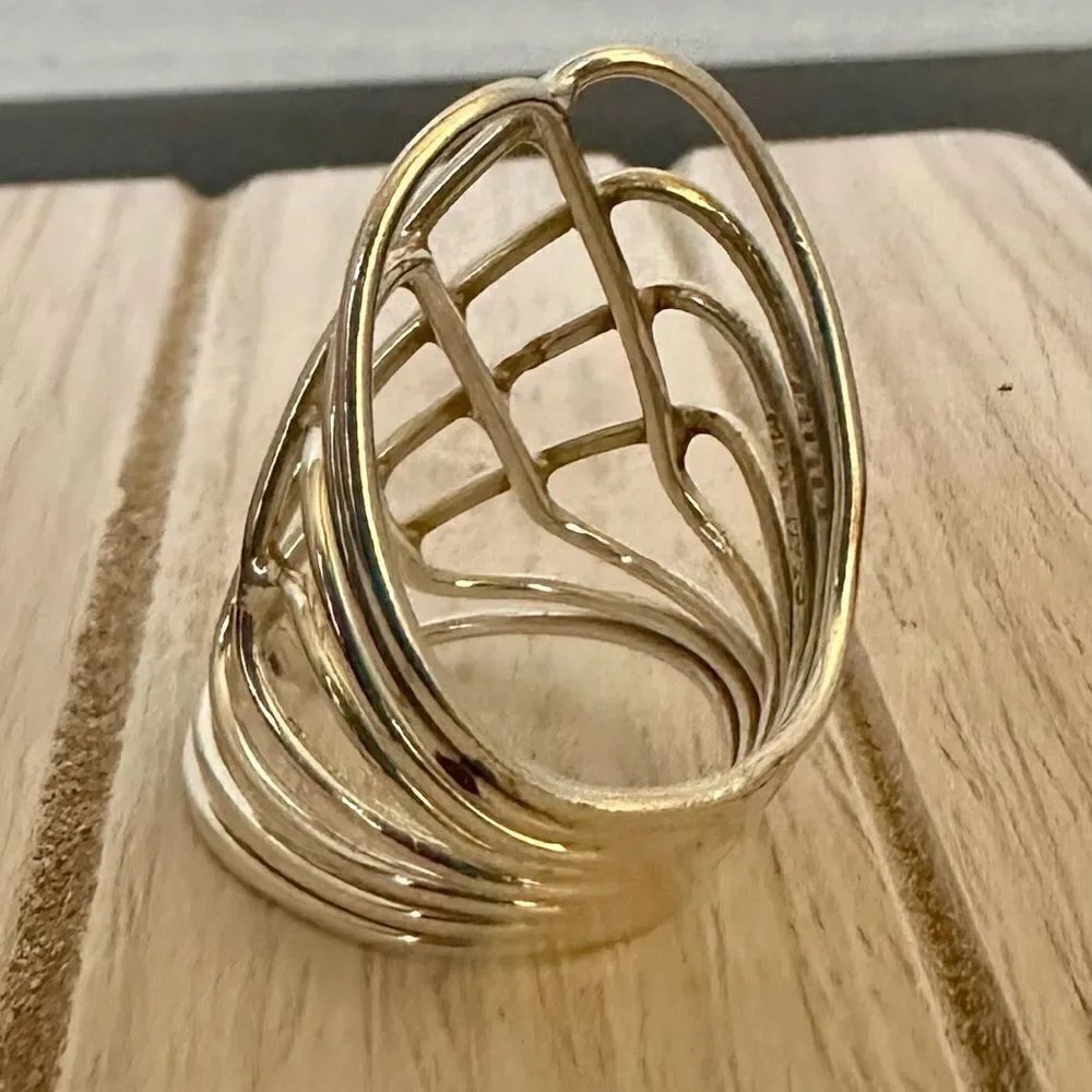 Silver wire geometric design ring